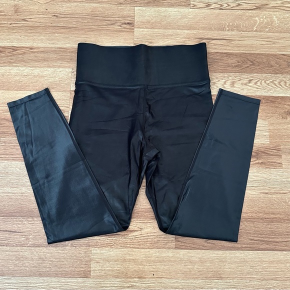 Carbon38 Women’s High Rise Tummy Control Leggings Black Size M - Picture 8 of 8